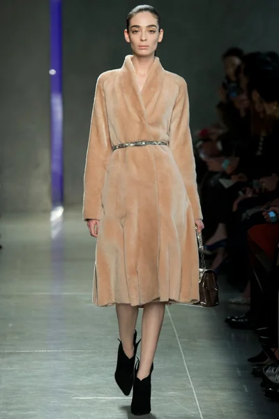Look 1